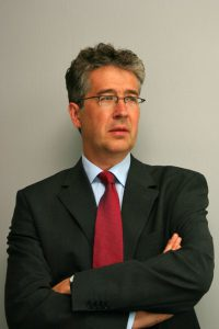 Advocaat bedrijfsovername: wanneer schakelt u deze in?